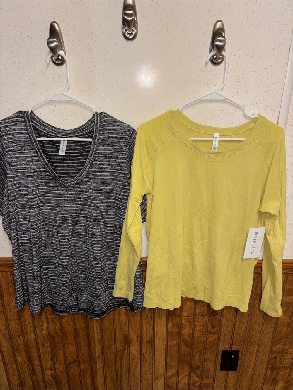 Athleta - women’s l/s & s/s Crew Top bundle (Size 1x)